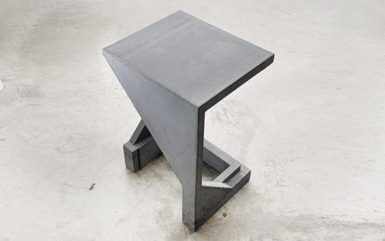 concrete-table-30b